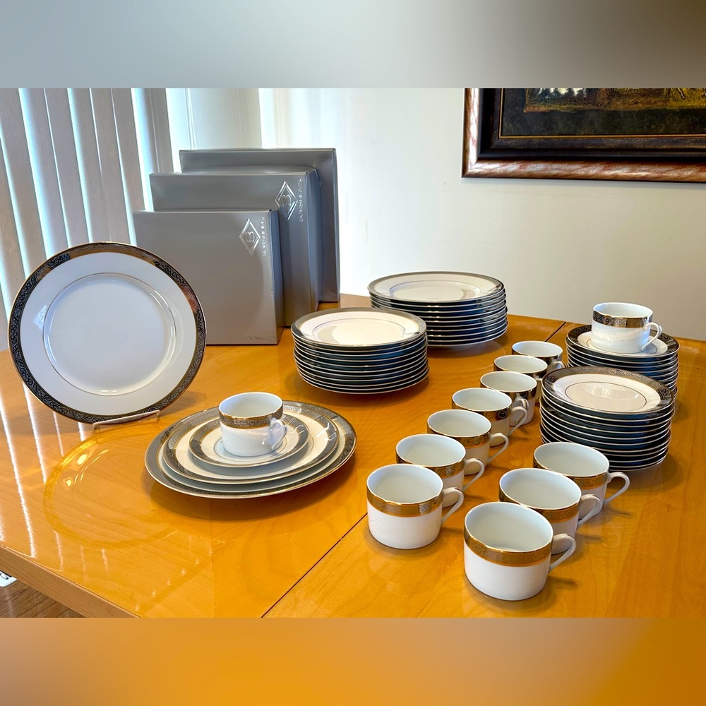 PHILIPPE DESHOULIERES Orleans dinnerware
